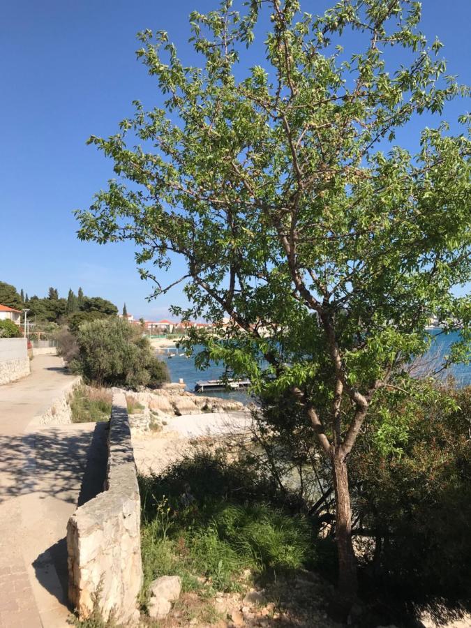 Tona Apartments Trogir Buitenkant foto